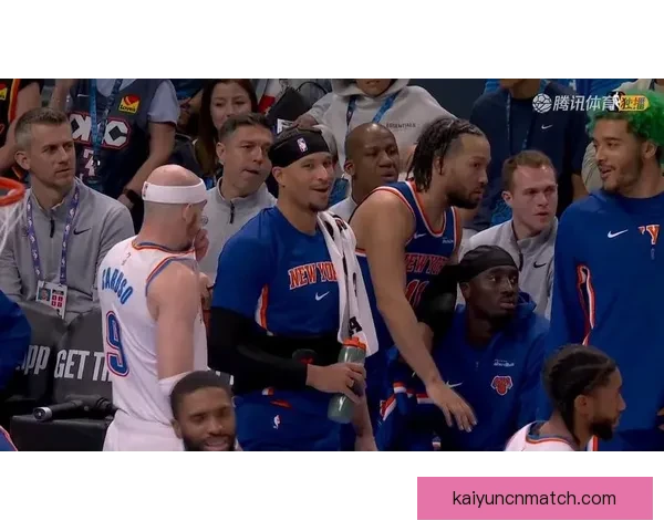 卡鲁索调皮抢水壶哈特机智躲避结果泼满前队友一身水 卡鲁索调皮抢水壶哈特机智躲避结果泼满前队友一身水