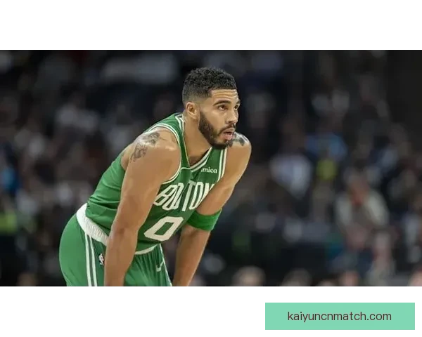 塔图姆狂砍25分18篮板11助攻创复出后首次三双 本赛季战绩10胜2负强势回归 塔图姆狂砍25分18篮板11助攻创复出后首次三双 本赛季战绩10胜2负强势回归